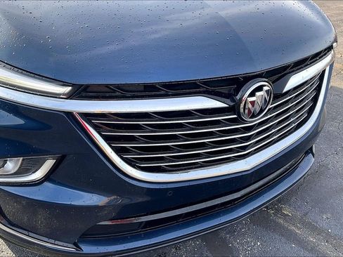 Used 2023 Buick Enclave Essence image 34