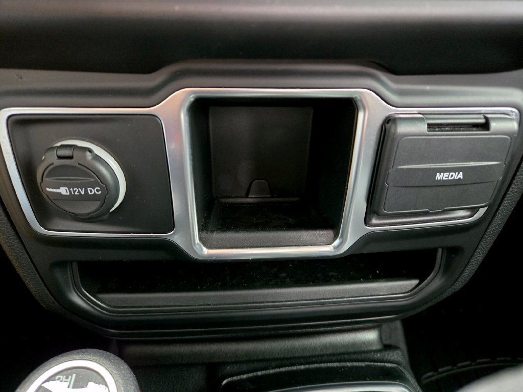 Used 2021 Jeep Wrangler Sport AWD/4WD image 38