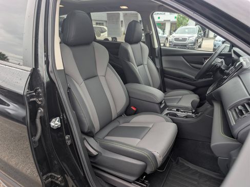 Certified 2025 Subaru Ascent Onyx Edition AWD/4WD image 28