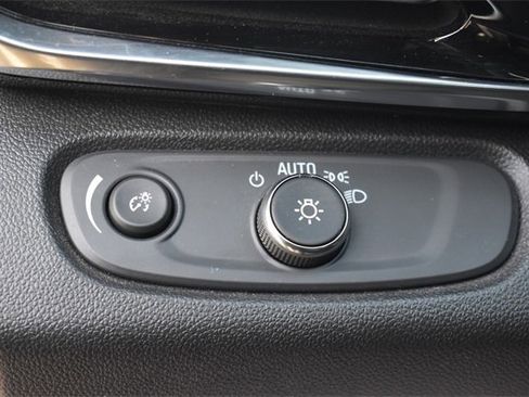 Used 2024 Buick Envista Avenir image 27