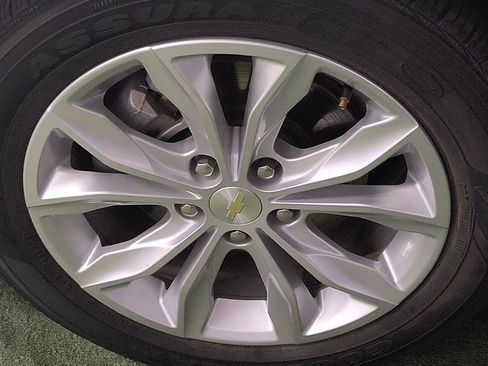 Used 2023 Chevrolet Malibu LT FWD image 31