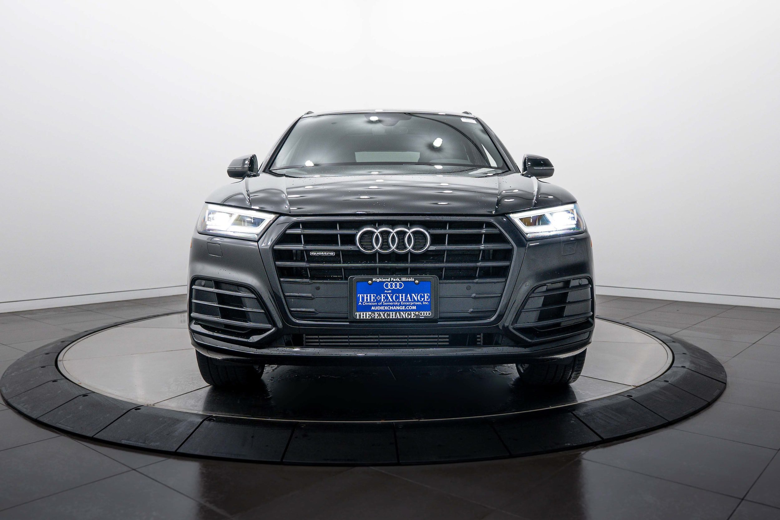 Used 2020 Audi Q5 2.0T Titanium Premium Plus w/ Premium Plus Package AWD/4WD image 23