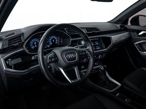 Used 2020 Audi Q3 2.0T Premium w/ Convenience Package image 9