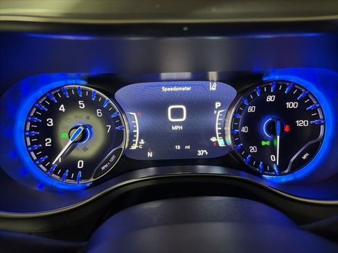 New 2026 Chrysler Pacifica Limited FWD image 30
