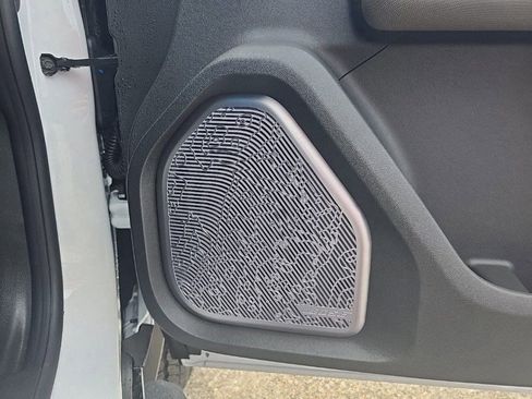 New 2025 GMC Hummer EV 3X image 30