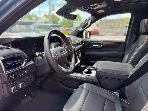 New 2026 GMC Yukon Elevation w/ Elevation Premium Package AWD/4WD image 11