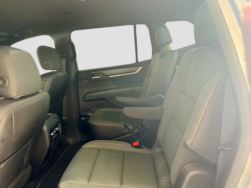 Used 2024 GMC Acadia AT4 AWD/4WD image 24