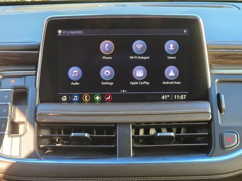 Used 2021 Chevrolet Suburban LT image 22