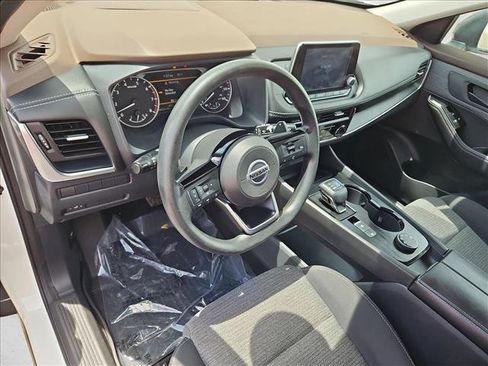 Used 2021 Nissan Rogue S AWD/4WD image 10