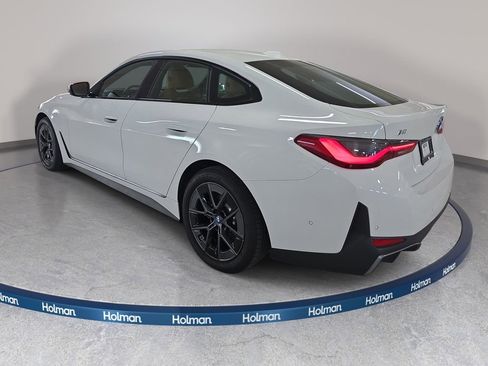 Used 2023 BMW i4 eDrive35 w/ Premium Package RWD image 9