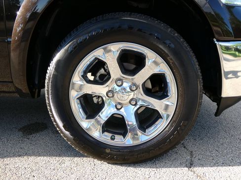 Used 2017 RAM 1500 Laramie w/ Convenience Group AWD/4WD image 37
