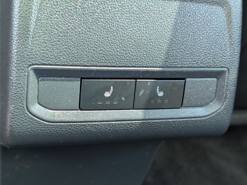 Used 2021 Volkswagen Jetta SE w/ SE Cold Weather Package FWD image 15