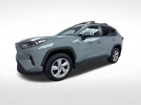 Used 2021 Toyota RAV4 XLE Premium AWD/4WD image 20