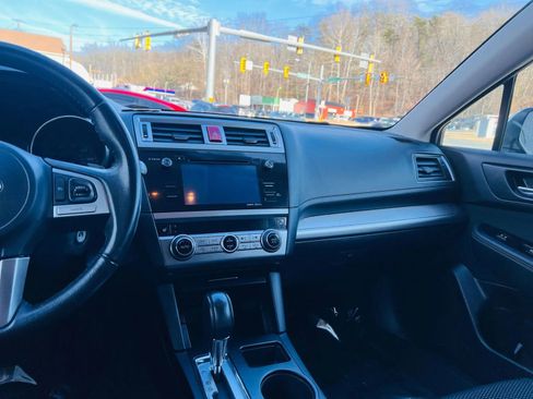 Used 2017 Subaru Outback 2.5i Premium w/ Popular Package #1 image 28