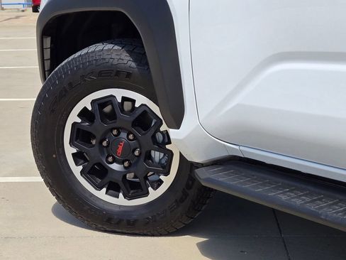 Used 2026 Toyota 4Runner TRD Off-Road Premium AWD/4WD image 31