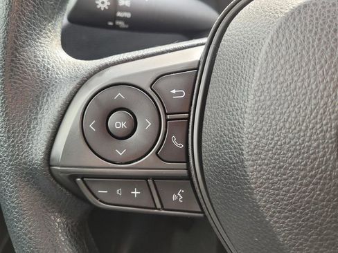 Used 2020 Toyota Corolla LE image 27