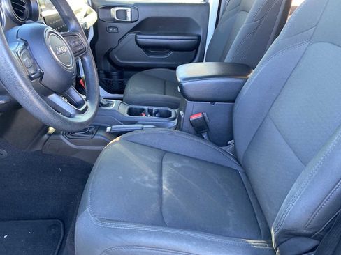 Used 2021 Jeep Wrangler Sport image 22