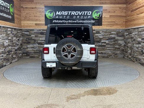 Used 2018 Jeep Wrangler Unlimited Sport S AWD/4WD image 8