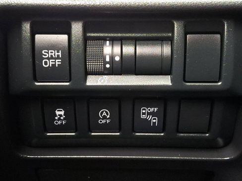 Used 2023 Subaru Crosstrek 2.5i Limited w/ Moonroof Package image 26