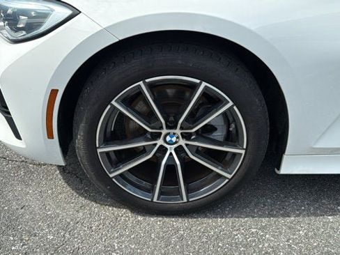 Used 2021 BMW 330i xDrive Sedan w/ Premium Package AWD/4WD image 11