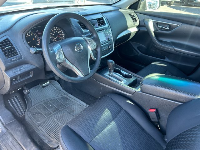 Used 2017 Nissan Altima 2.5 S w/ Power Driver Seat Package FWD image 12