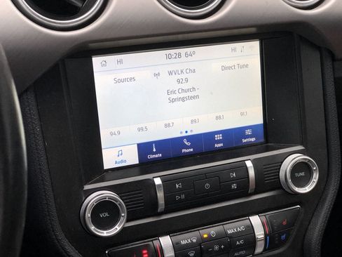 Used 2020 Ford Mustang Premium image 18