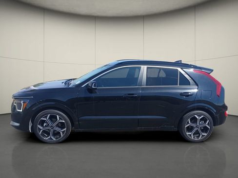 Used 2023 Kia Niro EX Touring FWD image 4