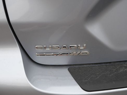 Used 2024 Subaru Crosstrek 2.0i Premium AWD/4WD image 8