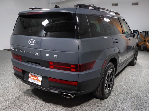 Used 2025 Hyundai Santa Fe SEL FWD image 7