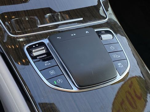 Used 2022 Mercedes-Benz GLC 300 image 19