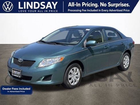 Used 2010 Toyota Corolla LE FWD image 4
