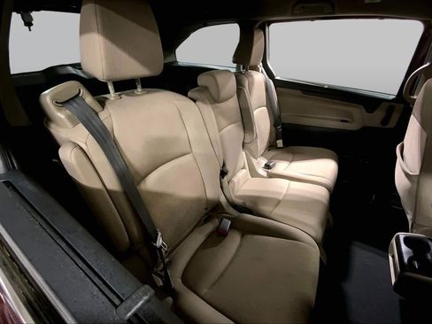 Used 2018 Honda Odyssey EX image 20