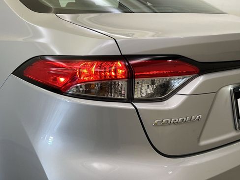 Used 2023 Toyota Corolla LE image 27