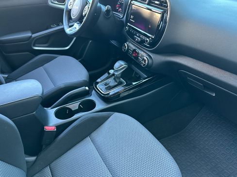 Used 2022 Kia Soul X-Line FWD image 17