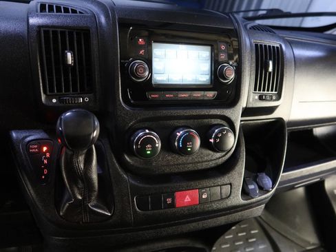 Used 2018 RAM ProMaster 2500 FWD image 25