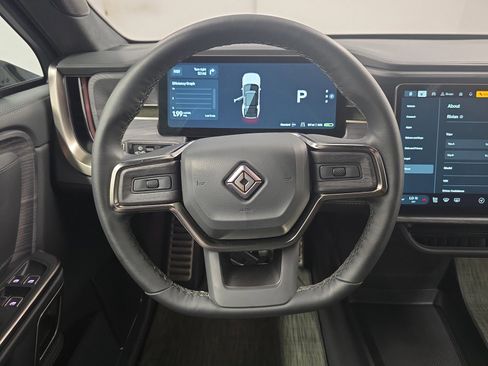Used 2024 Rivian R1S Adventure AWD/4WD image 28