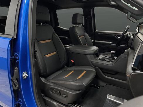 Used 2023 GMC Sierra 1500 AT4 w/ Technology Package image 32