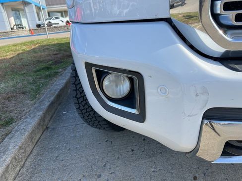 Used 2015 GMC Sierra 2500 Denali w/ Duramax Plus Package image 16