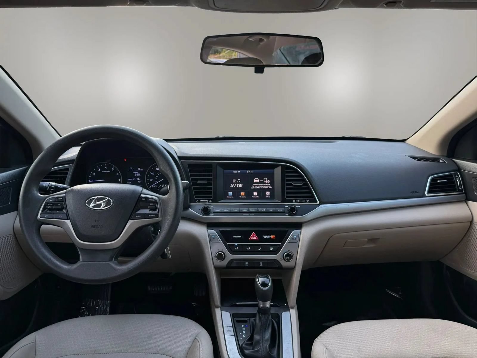 Used 2017 Hyundai Elantra SE FWD image 5