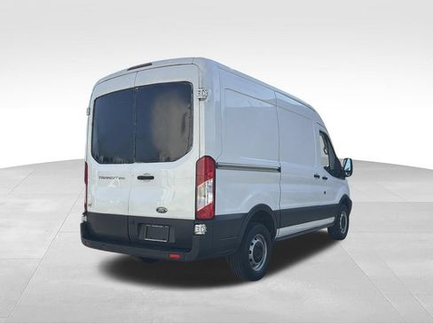 Used 2016 Ford Transit 250 130 Medium Roof RWD image 7