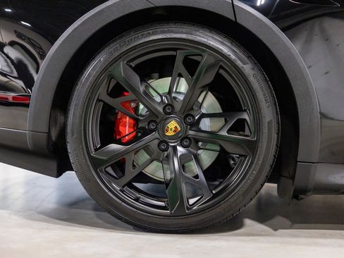 Used 2024 Porsche Taycan 4S image 25