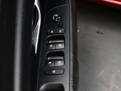 Used 2023 Hyundai Elantra SEL FWD image 9