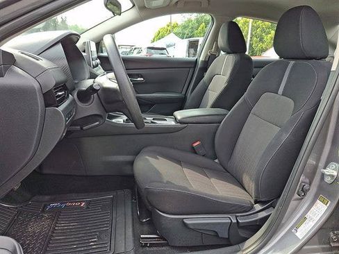 Certified 2023 Nissan Sentra SV FWD image 14