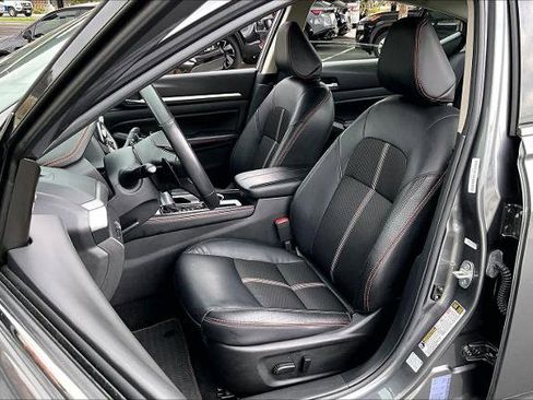 Certified 2025 Nissan Altima 2.5 SR FWD image 8