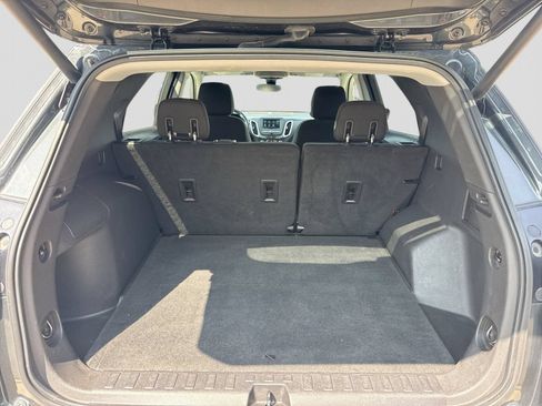 Used 2019 Chevrolet Equinox LT w/ Driver Convenience Package AWD/4WD image 38