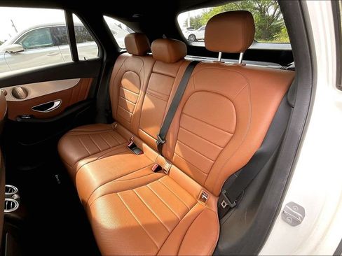 Used 2021 Mercedes-Benz GLC 300 4MATIC w/ AMG Line image 36