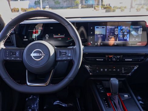 New 2026 Nissan Kicks SR image 22