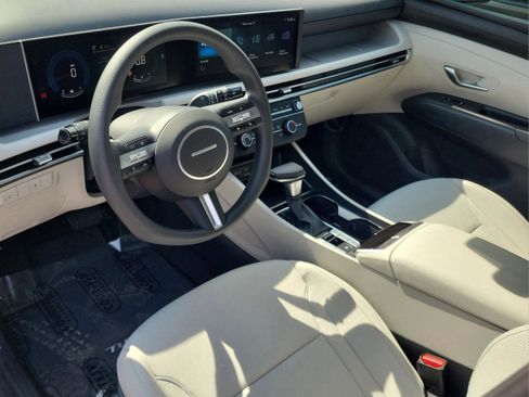 New 2026 Hyundai Tucson SE image 21