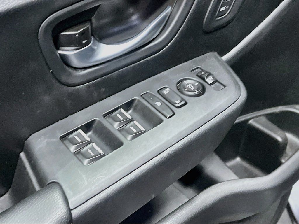 Used 2025 Honda Pilot Touring image 18