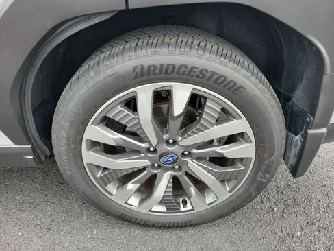 Used 2025 Subaru Forester Touring w/ Popular Package - Touring AWD/4WD image 32